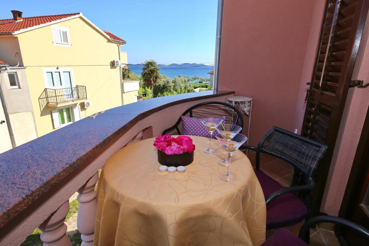 Villa Dalmatino Pakoštane Exteriör bild