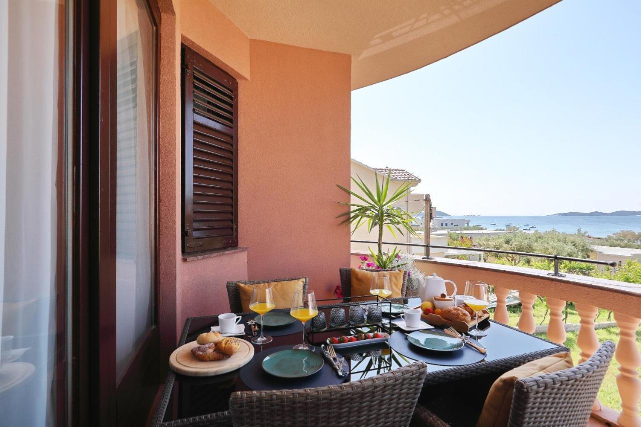 Villa Dalmatino Pakoštane Exteriör bild